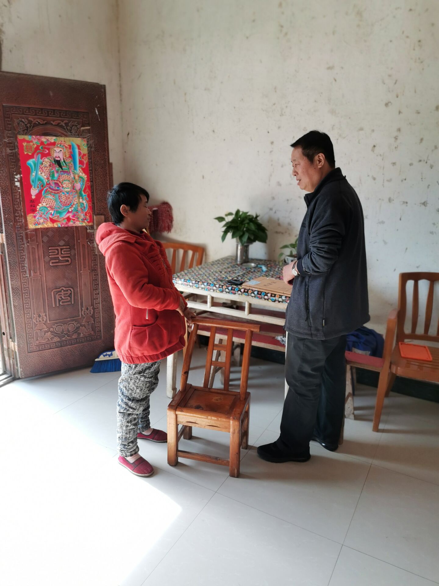 市医疗保障局全体党员干部前往南阳村开展对口扶贫工作1